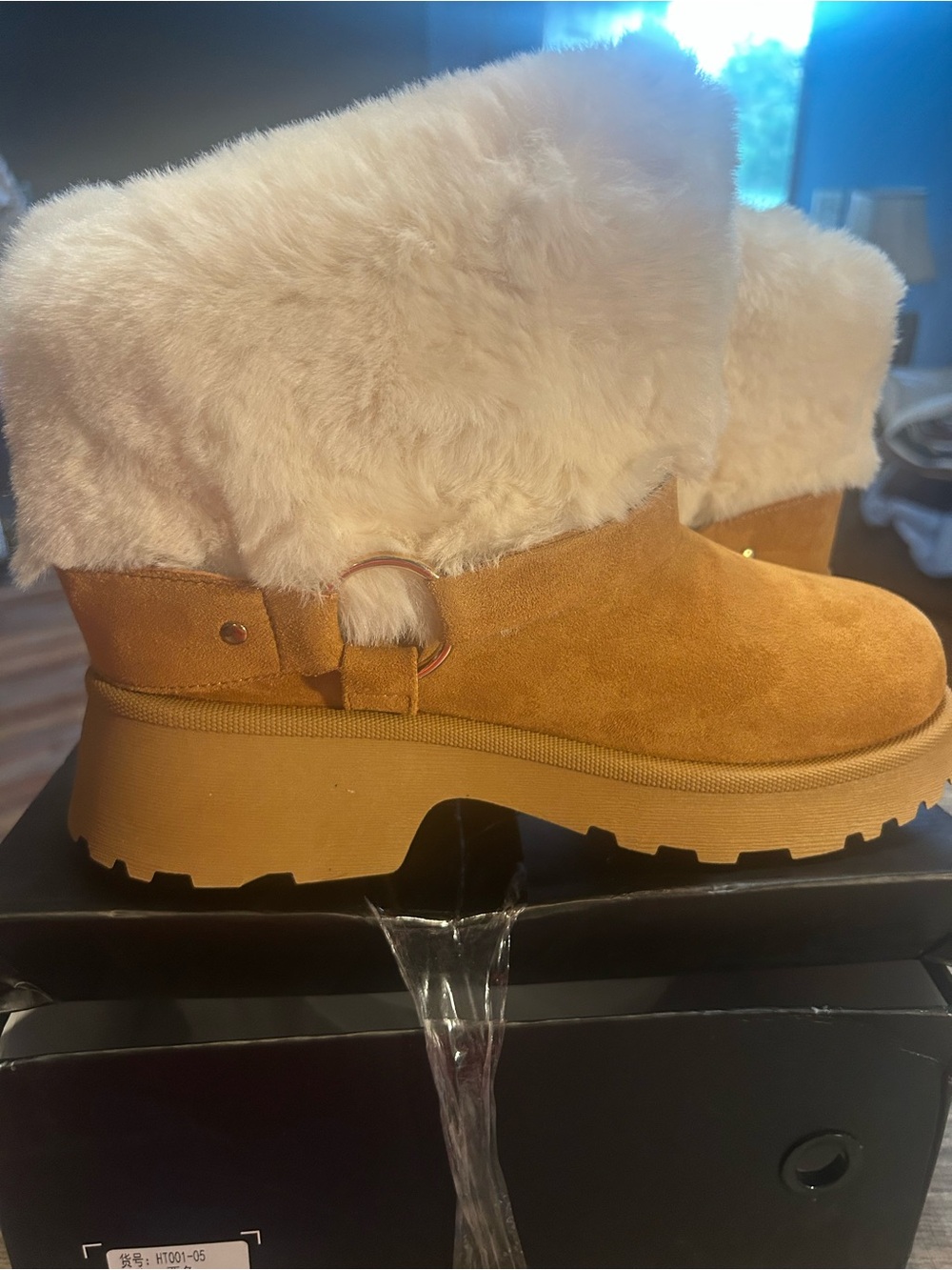 Goldnut Women’s Brown Suede Winter Boots Fur Lined Size 8 New In Box Never Worn